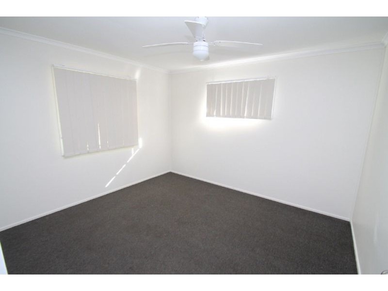 27 Willow Street, New Auckland QLD 4680