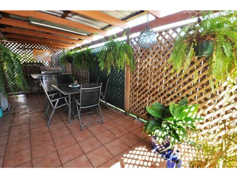 3 Dorset Close, New Auckland QLD 4680