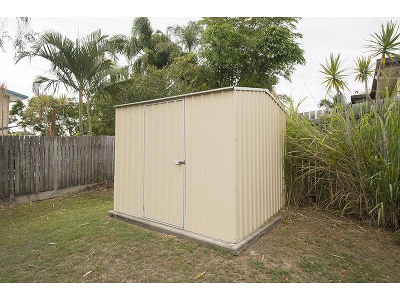 18 Richard Street, Boyne Island QLD 4680
