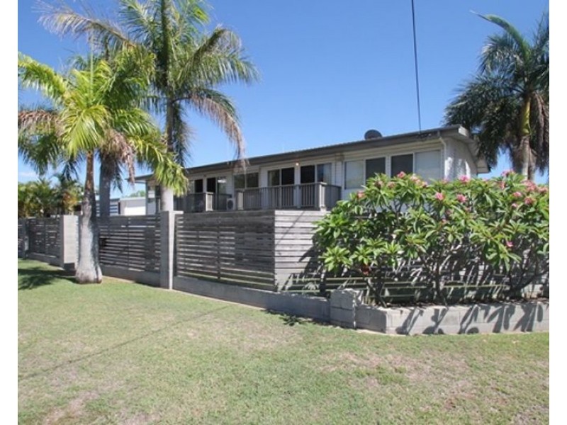 4/2 Walters Avenue, West Gladstone QLD 4680