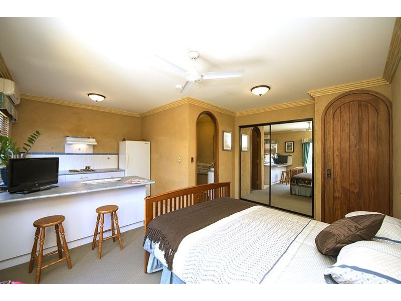 26 Fairbairn Place, Clinton QLD 4680