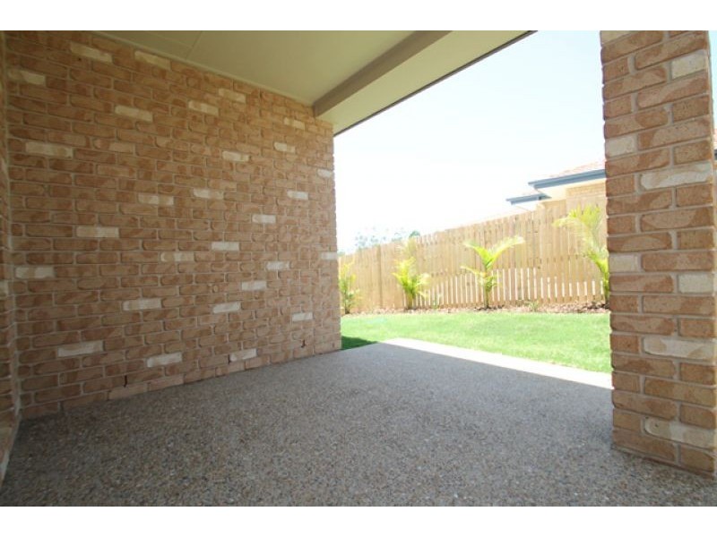 1 Eugenie Court, Glen Eden QLD 4680