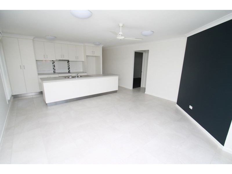 1A Eugenie Court, Glen Eden QLD 4680