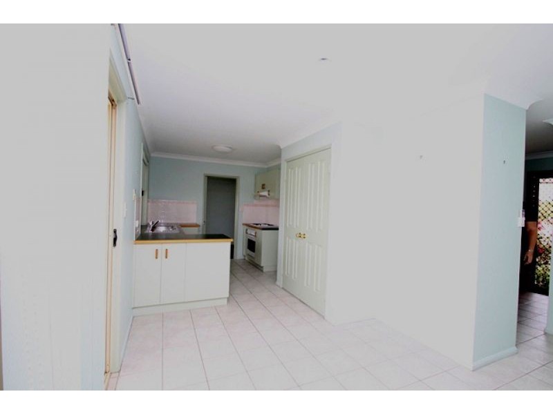 11 Stitt Close, Glen Eden QLD 4680