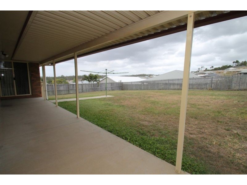 11 Stitt Close, Glen Eden QLD 4680