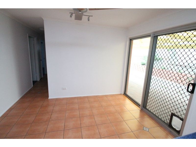 4 Hawthorne Street, West Gladstone QLD 4680