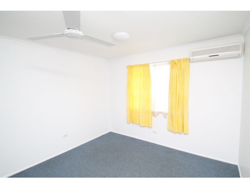 4 Hawthorne Street, West Gladstone QLD 4680