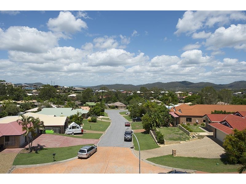 12 Maraboon Court, Clinton QLD 4680