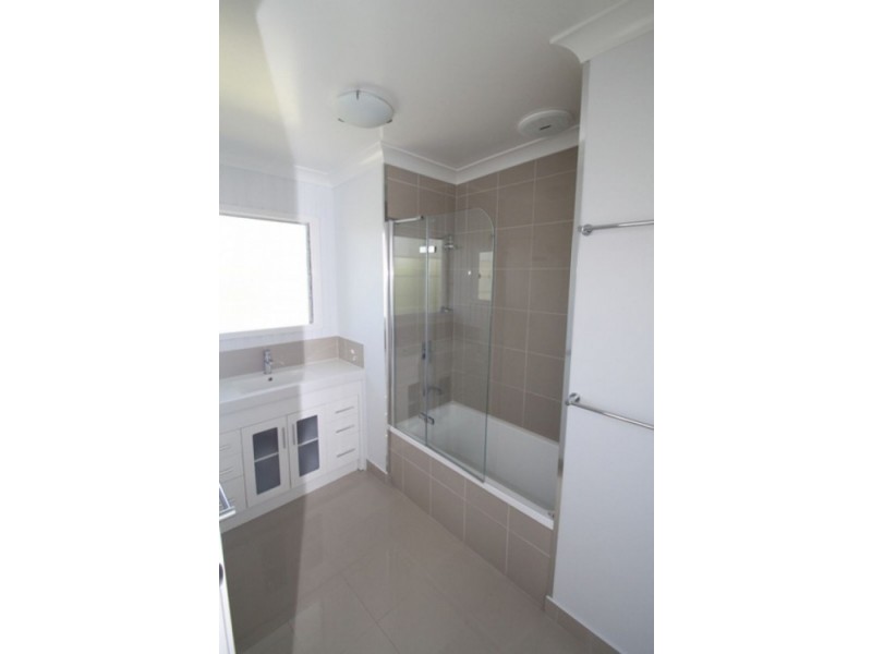 75 Allunga Drive, Glen Eden QLD 4680