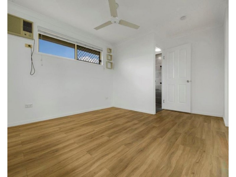 13 Michel Place, Telina QLD 4680