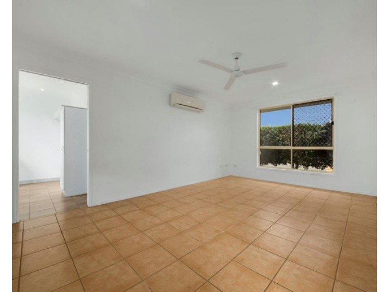 13 Michel Place, Telina QLD 4680