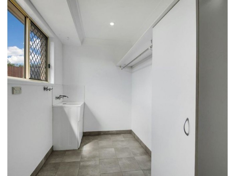 13 Michel Place, Telina QLD 4680