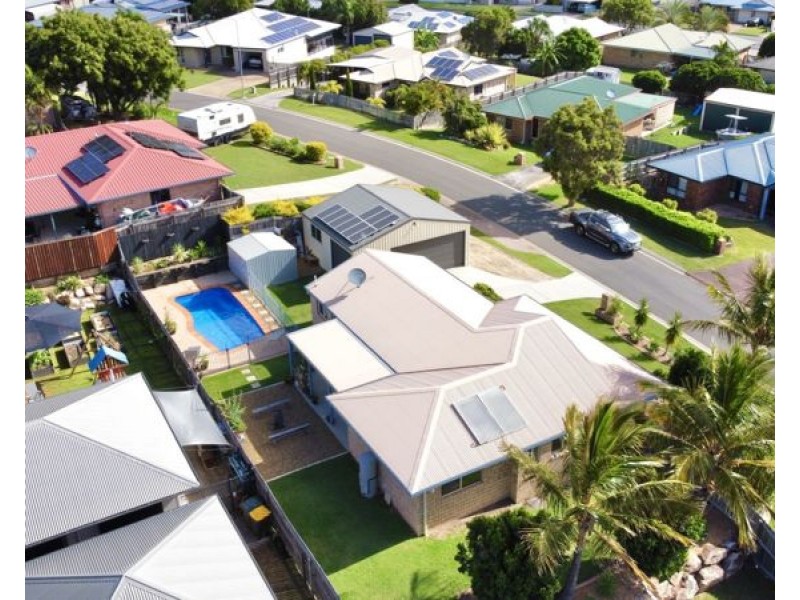 13 Michel Place, Telina QLD 4680