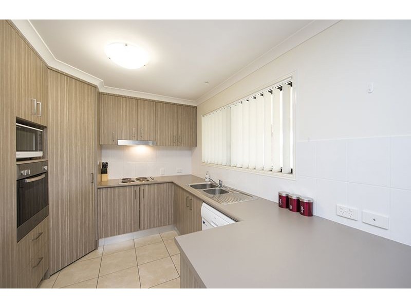 8 Eyre Court, Glen Eden QLD 4680