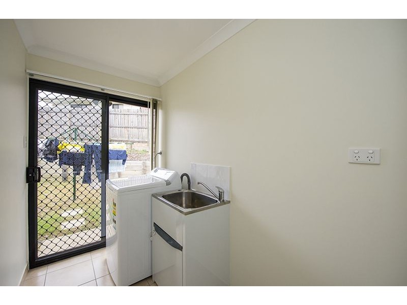 8 Eyre Court, Glen Eden QLD 4680