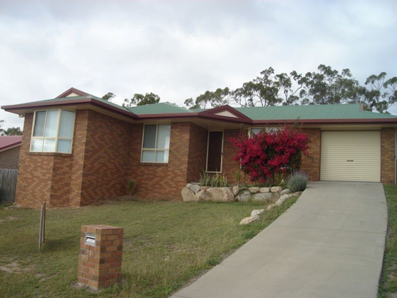 11 Stitt Close, Glen Eden QLD 4680