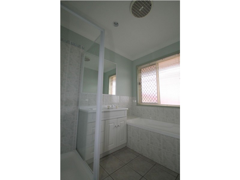 11 Stitt Close, Glen Eden QLD 4680