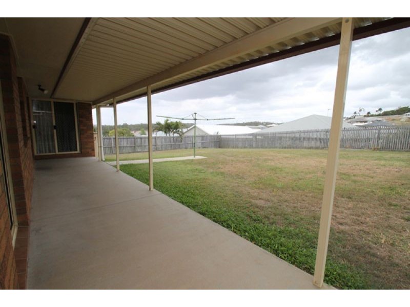 11 Stitt Close, Glen Eden QLD 4680