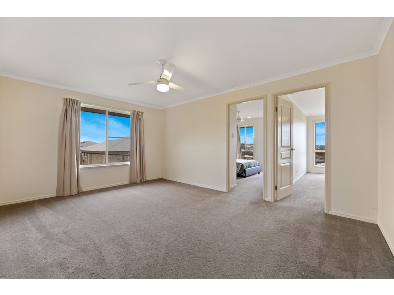 11 Panorama Crescent, Gowrie Junction QLD 4352