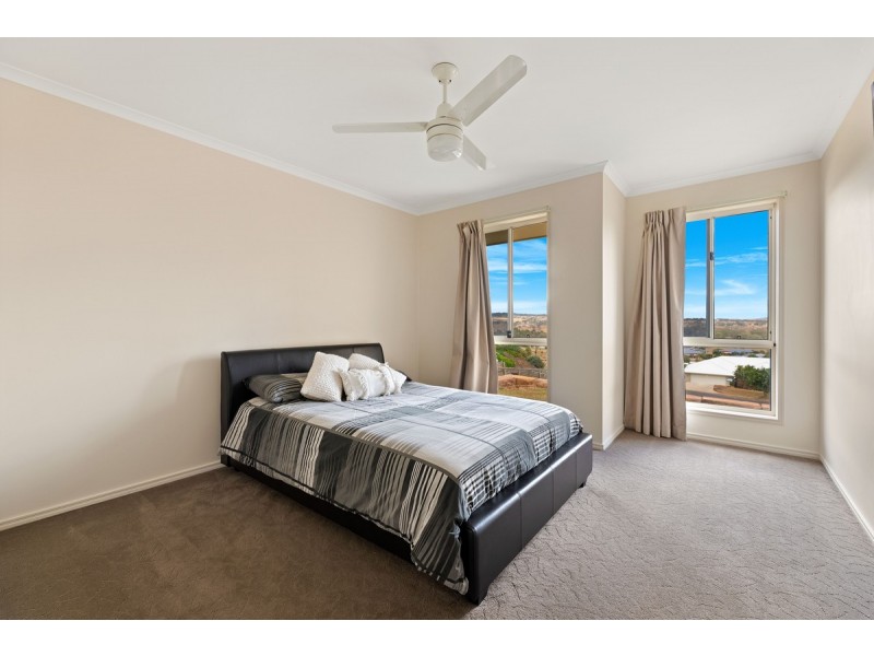 11 Panorama Crescent, Gowrie Junction QLD 4352