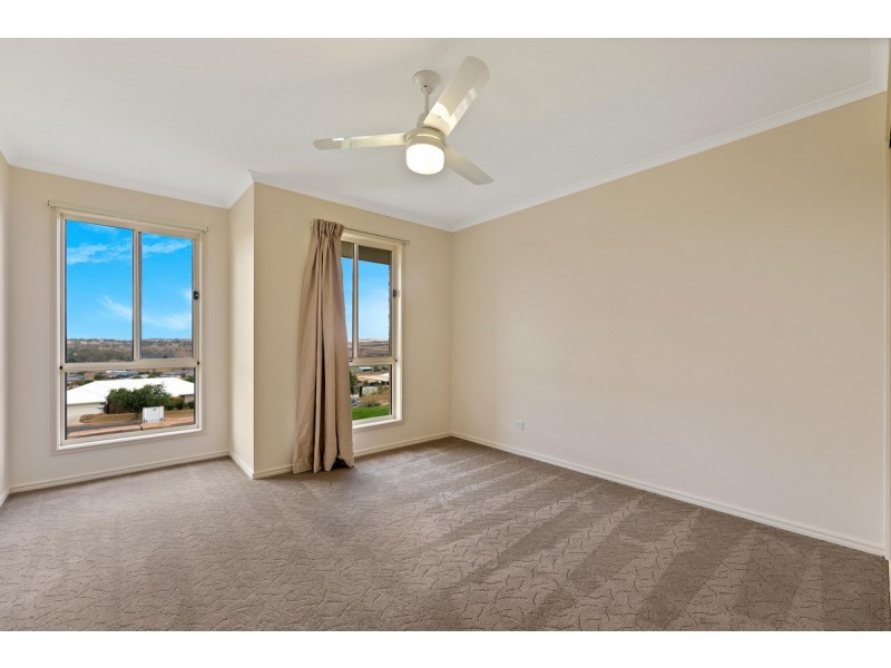 11 Panorama Crescent, Gowrie Junction QLD 4352