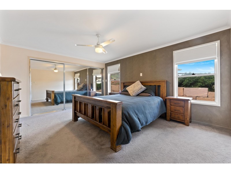 11 Panorama Crescent, Gowrie Junction QLD 4352