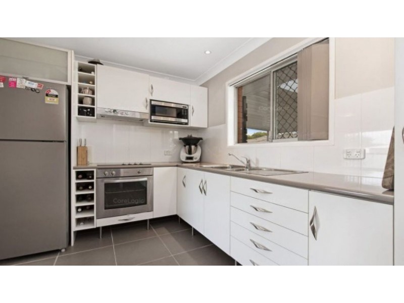 1/2 Doncaster Street, Newtown QLD 4350
