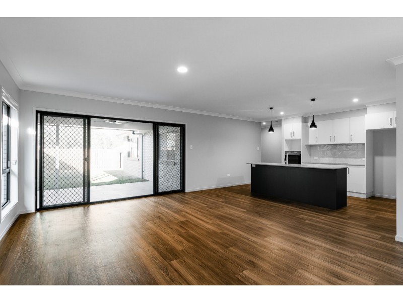 4 Fullbrook Avenue, Highfields QLD 4352