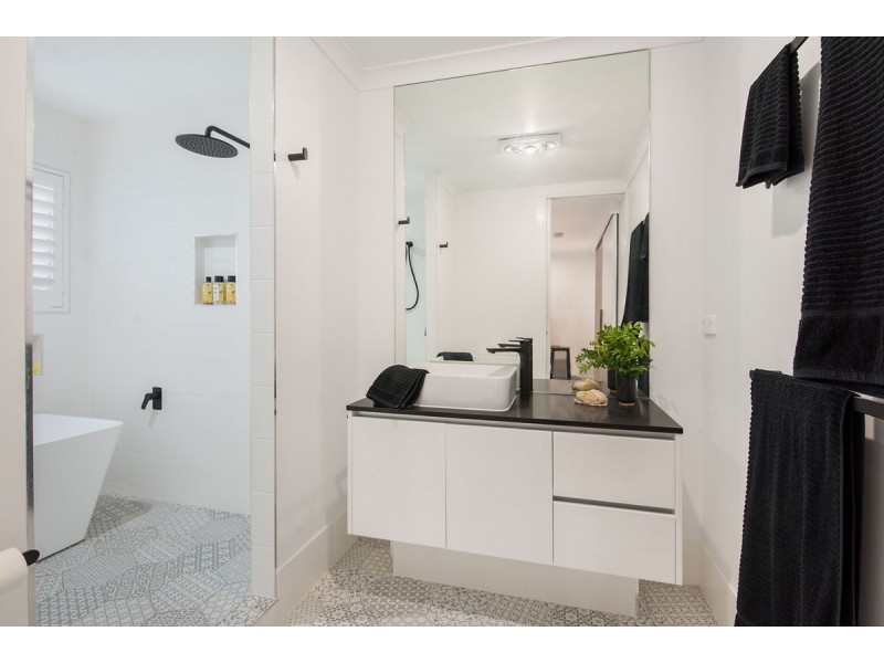 39 Bryce Street, Moffat Beach QLD 4551