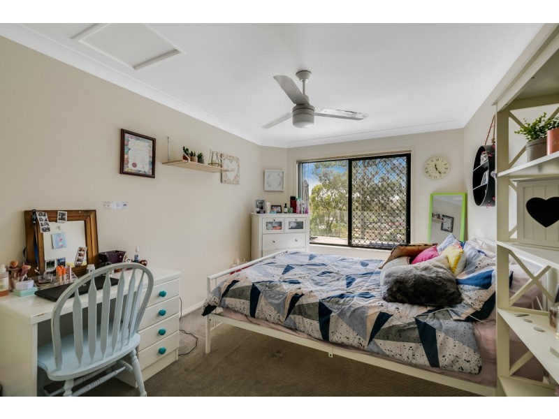 1 Karingal Court, Glenvale QLD 4350