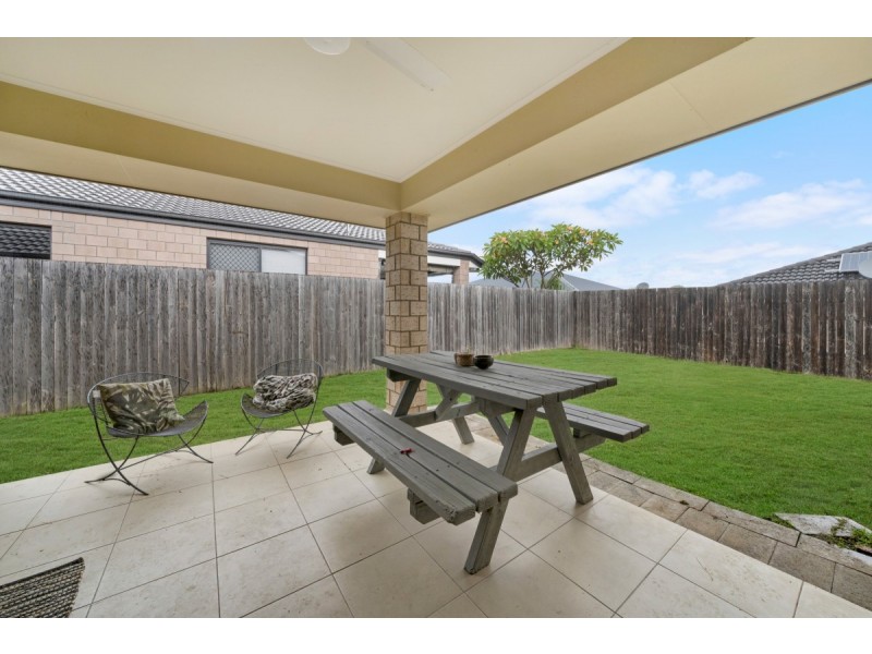 4 Zachary Court, Hillcrest QLD 4118