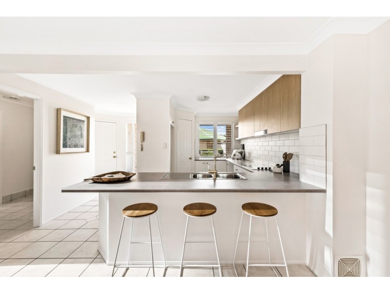 20/279 Mackenzie Street, Centenary Heights QLD 4350