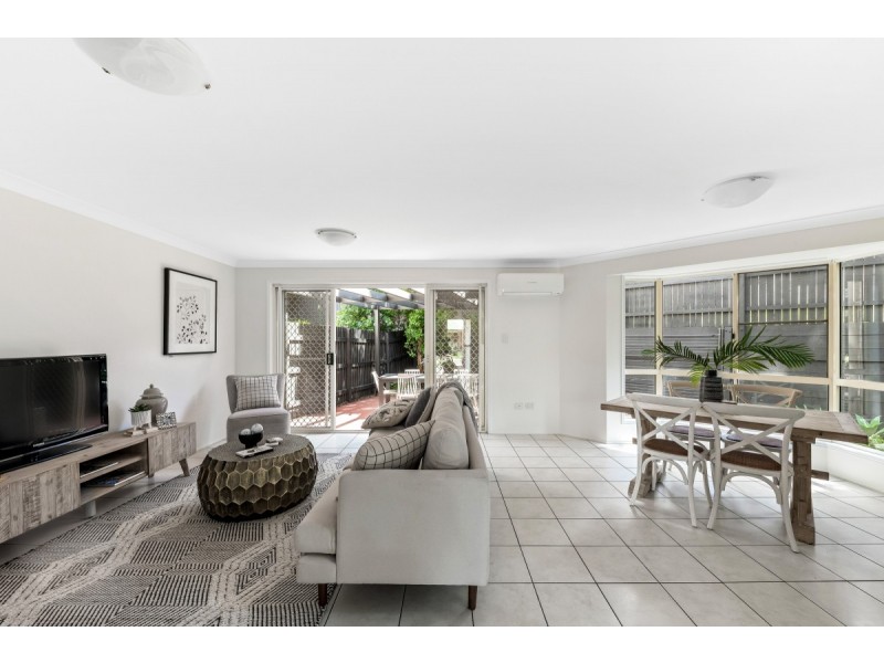 20/279 Mackenzie Street, Centenary Heights QLD 4350