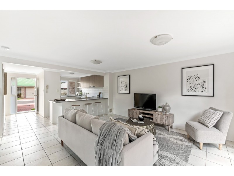 20/279 Mackenzie Street, Centenary Heights QLD 4350