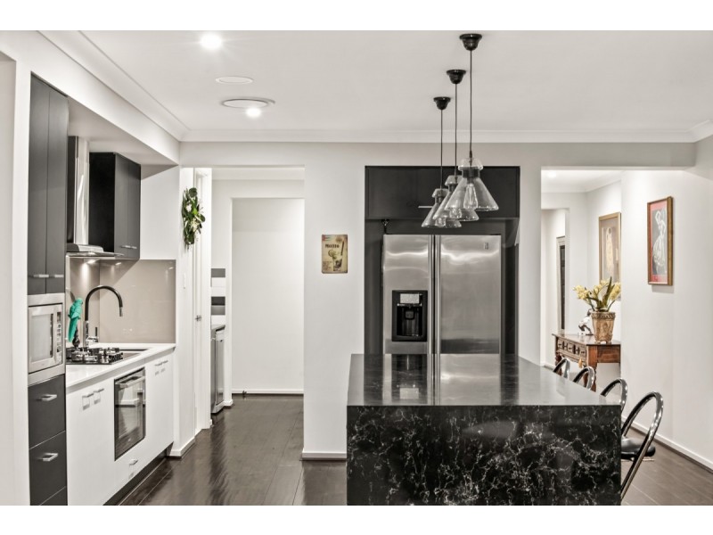 13 Bonville Court, Middle Ridge QLD 4350