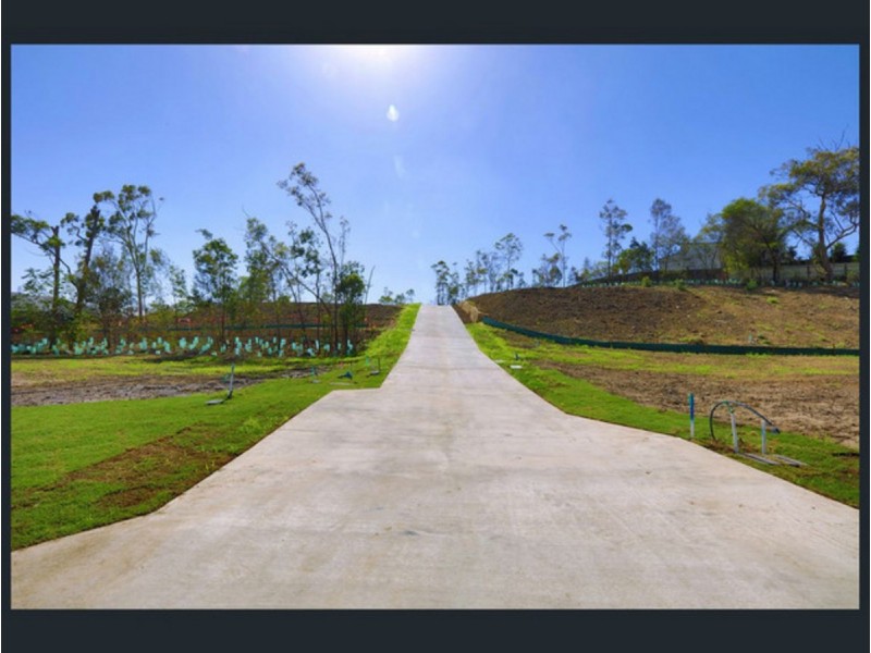 9 Treetop Court, Little Mountain QLD 4551