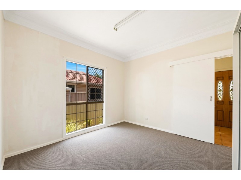30 Doncaster Street, Newtown QLD 4350