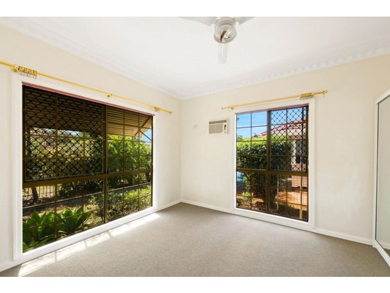 30 Doncaster Street, Newtown QLD 4350