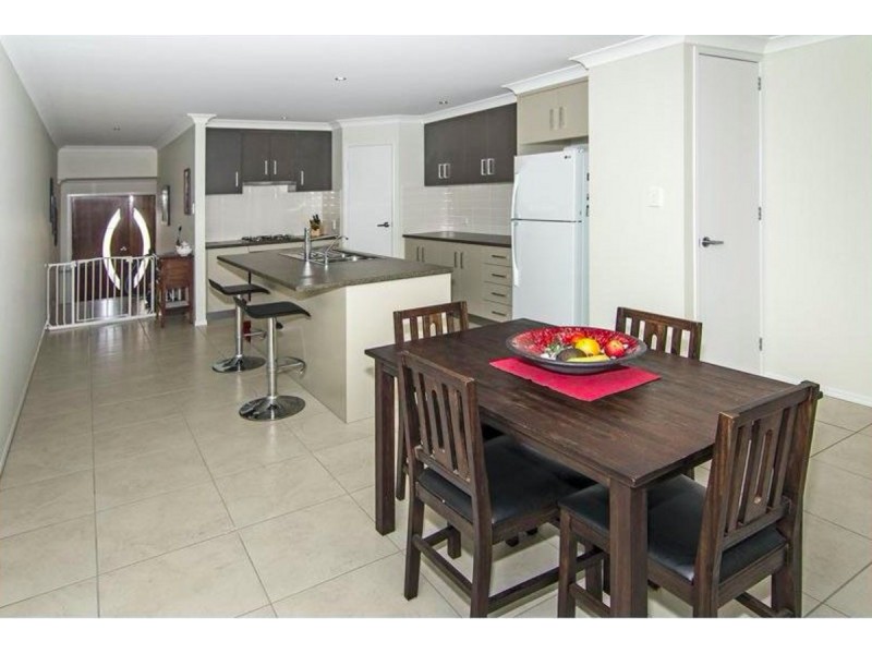 2/16 Tempest Drive, Glenvale QLD 4350