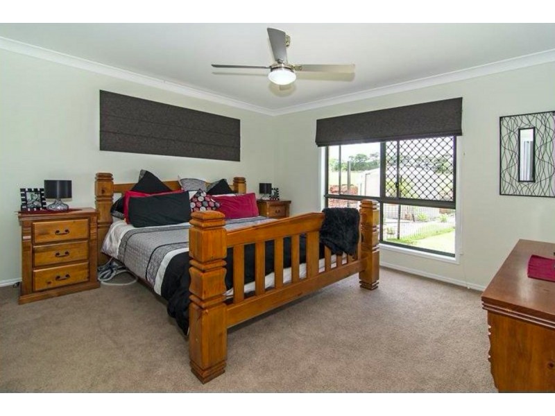 2/16 Tempest Drive, Glenvale QLD 4350