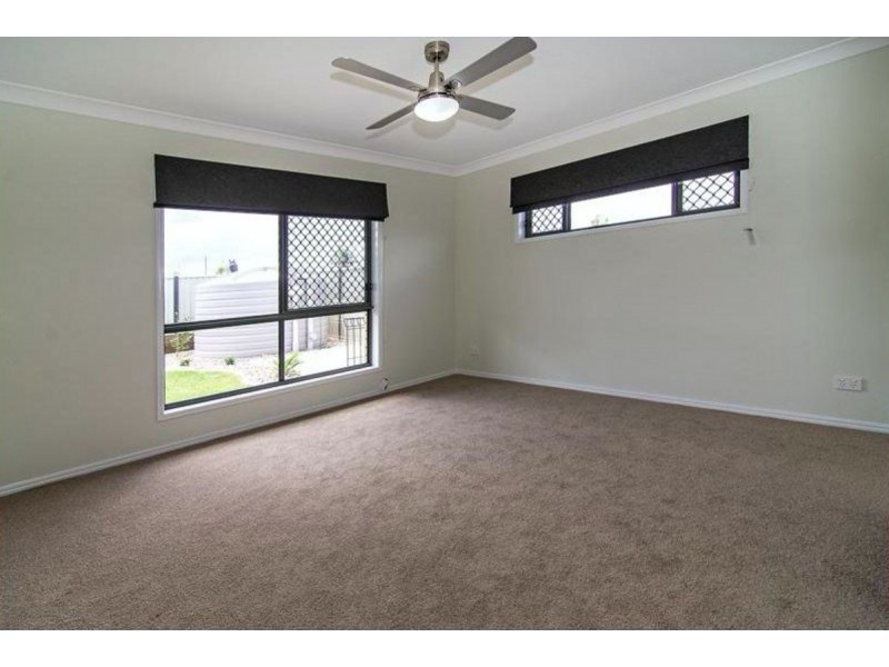 2/16 Tempest Drive, Glenvale QLD 4350