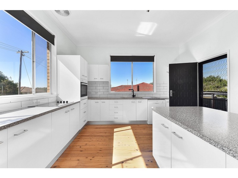 69 Knockator Crescent, Centenary Heights QLD 4350