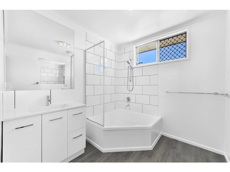 69 Knockator Crescent, Centenary Heights QLD 4350