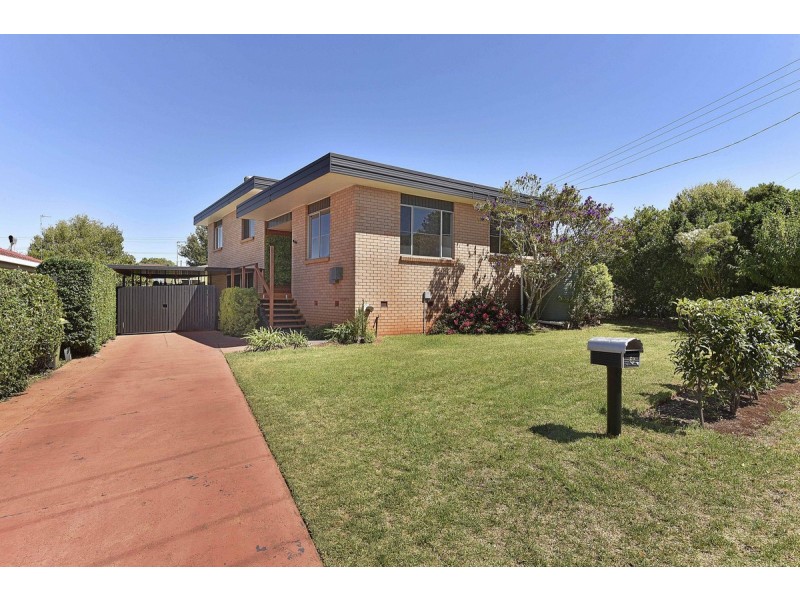 69 Knockator Crescent, Centenary Heights QLD 4350