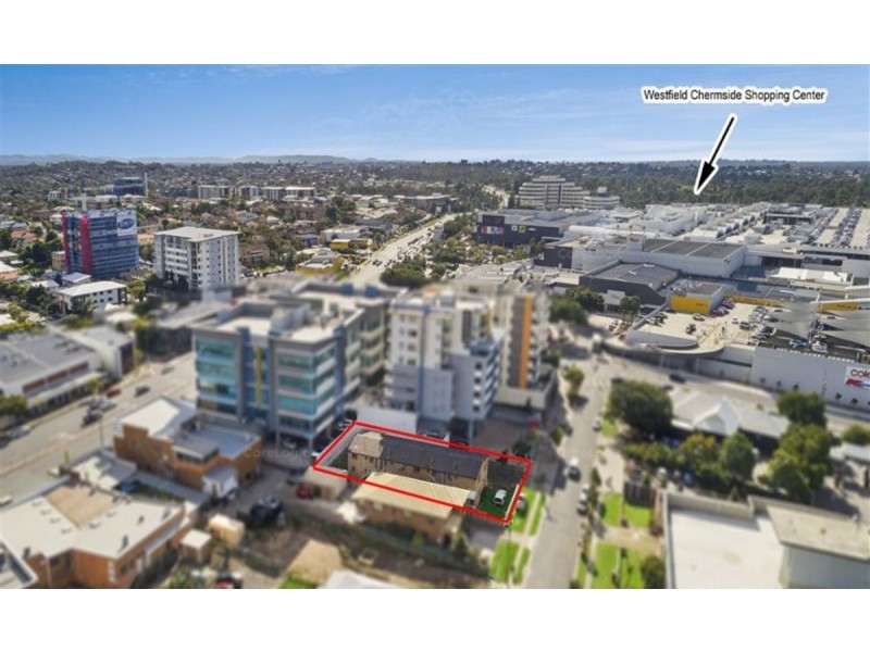 11 Thomas Street, Chermside QLD 4032