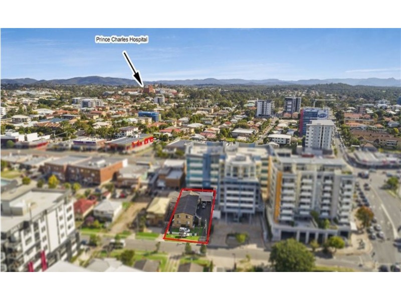 11 Thomas Street, Chermside QLD 4032
