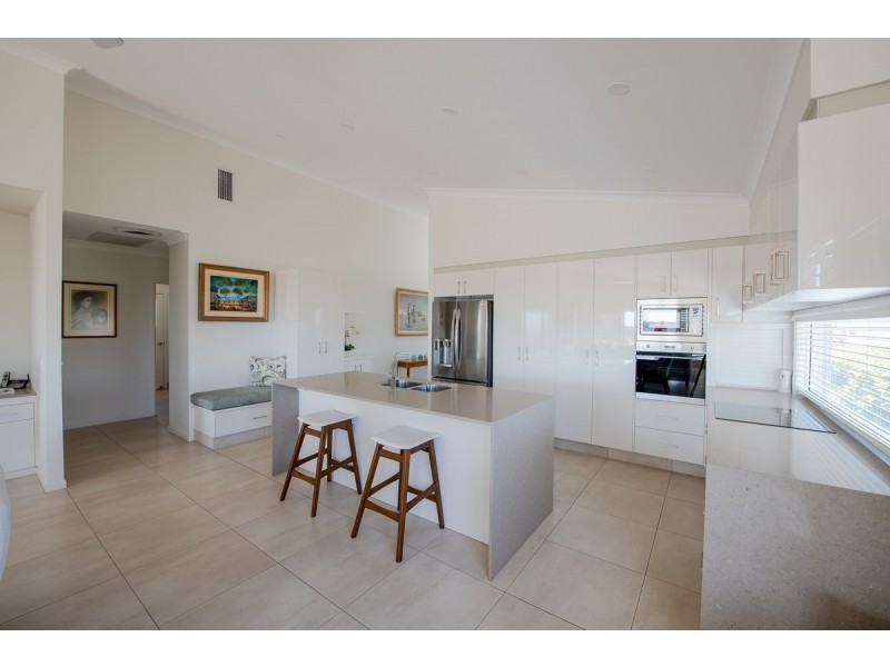Villa 265/97-161 Hogg Street, Cranley QLD 4350