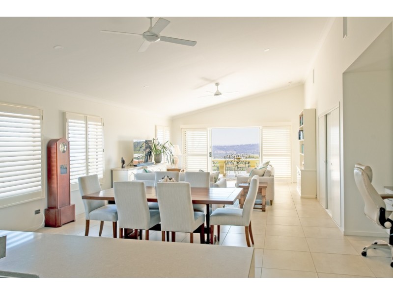 Villa 265/97-161 Hogg Street, Cranley QLD 4350