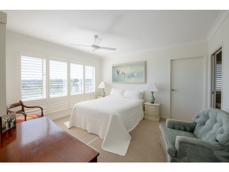 Villa 265/97-161 Hogg Street, Cranley QLD 4350