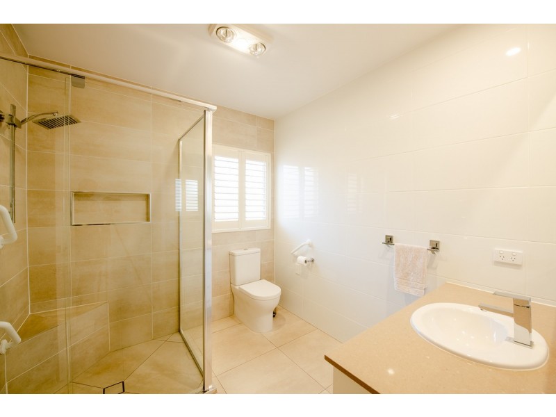 Villa 265/97-161 Hogg Street, Cranley QLD 4350